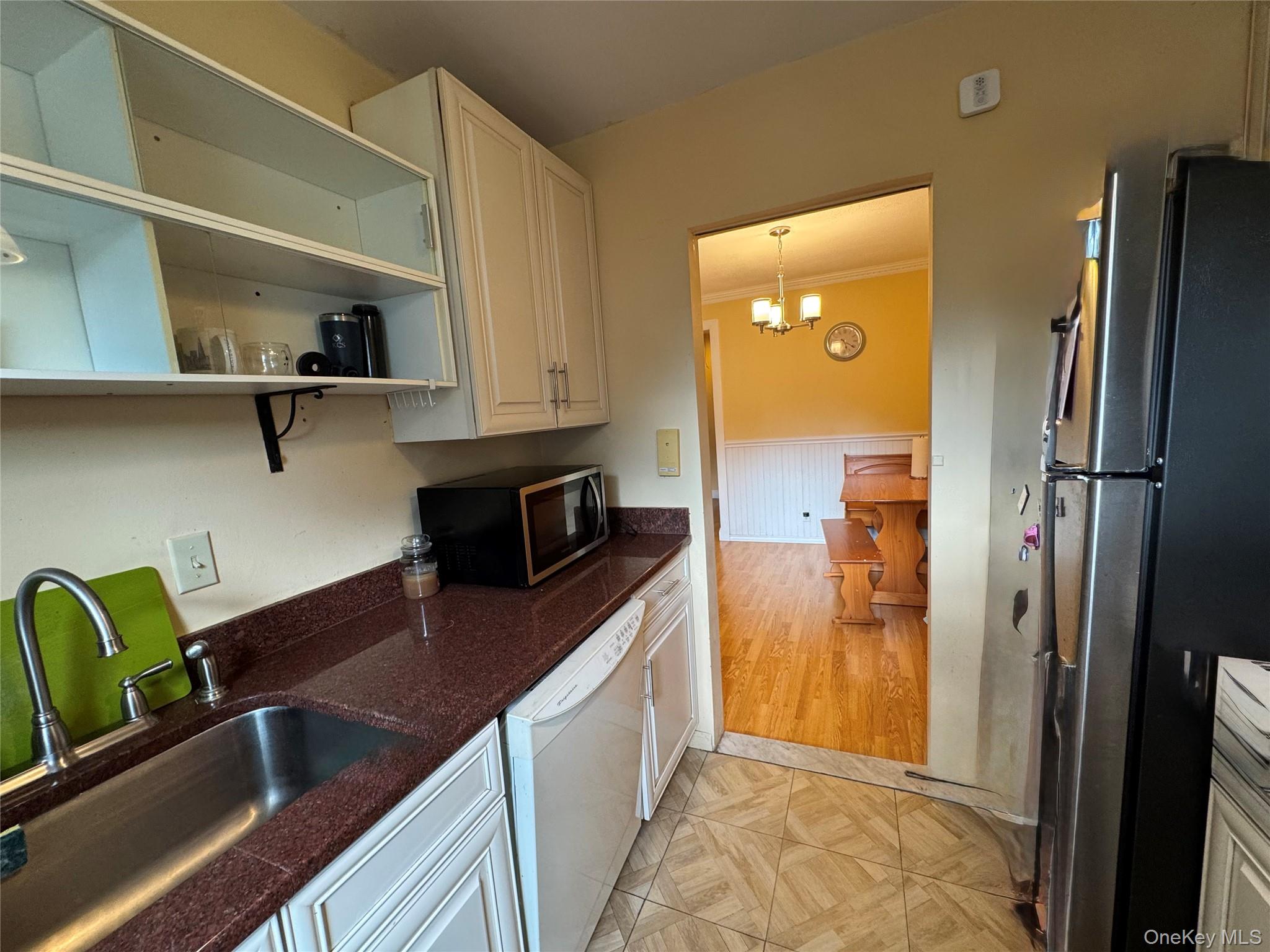 150-66 Jewel Avenue, Unit 79B photo 6