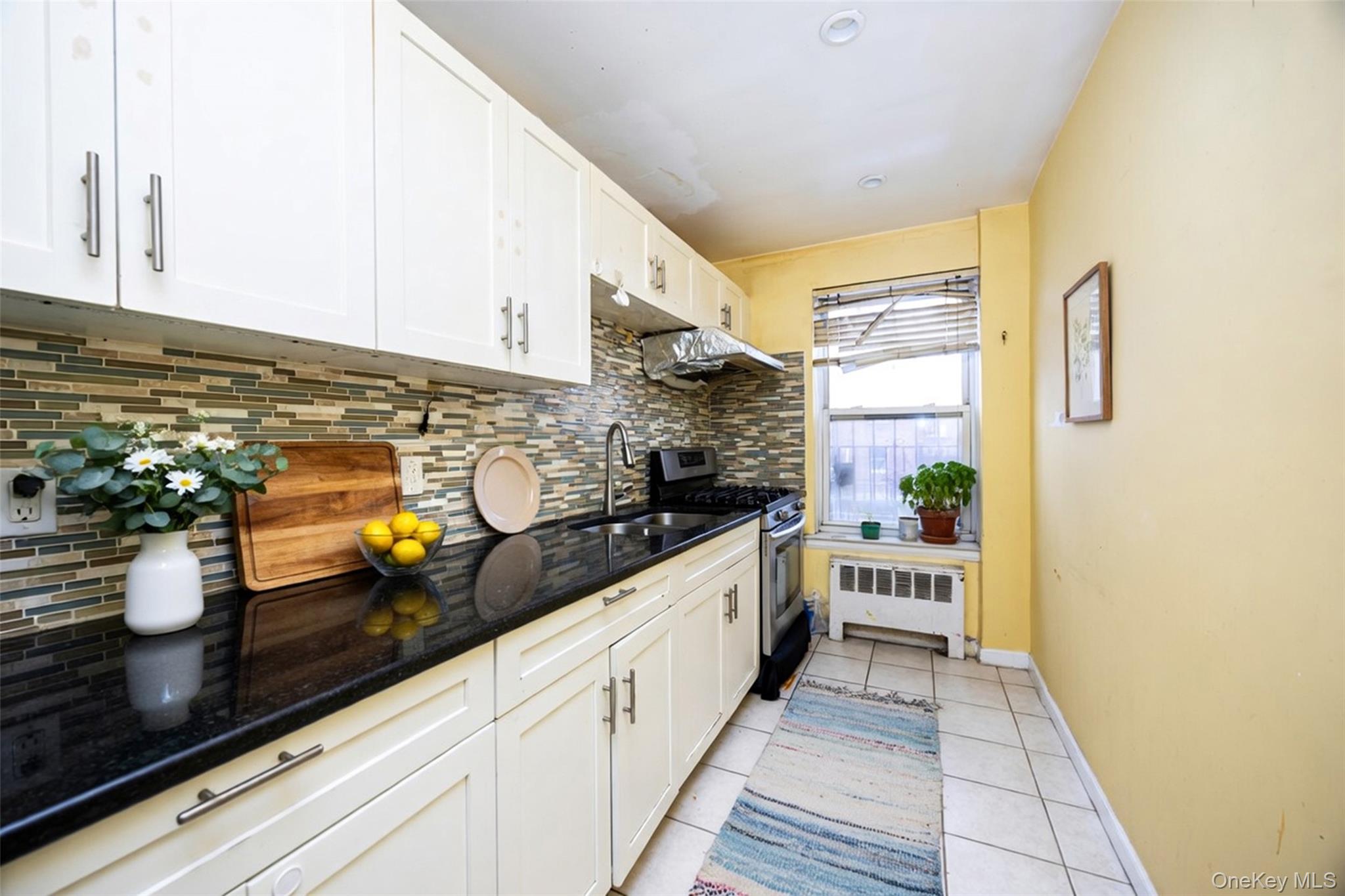 69-12 140th Street, Unit 2C photo 3