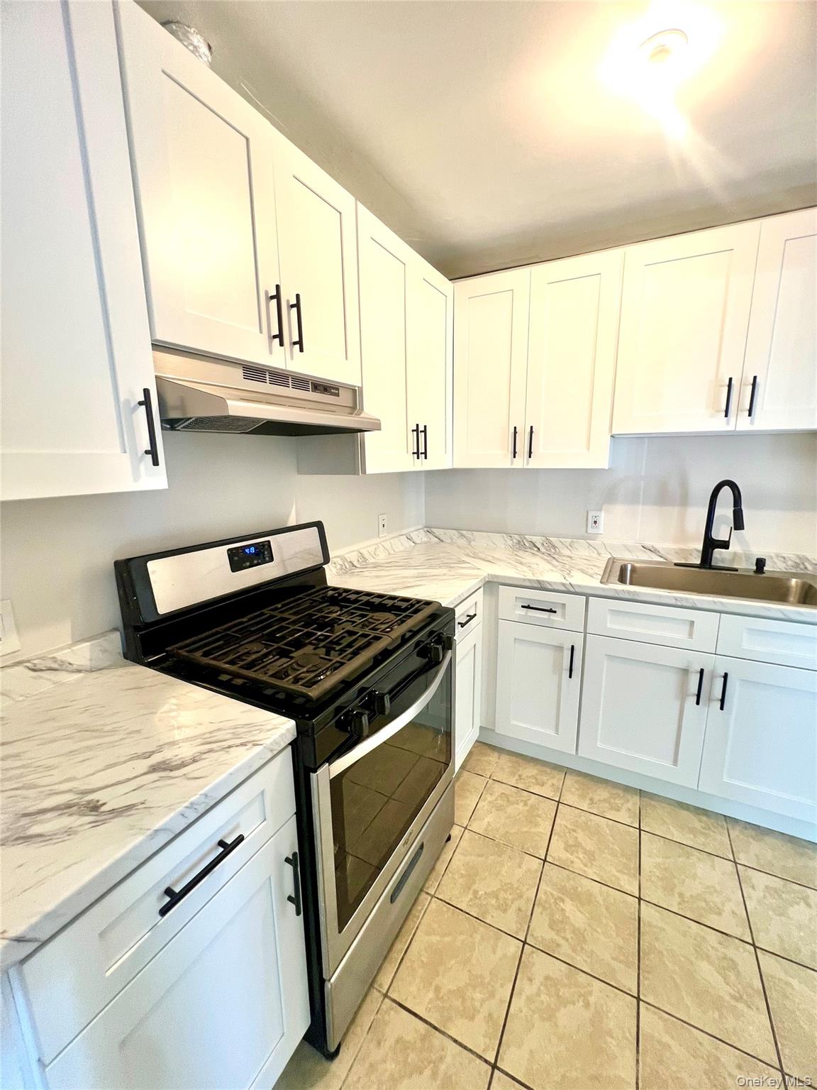 25 Ruth Court – For Rent photo 2
