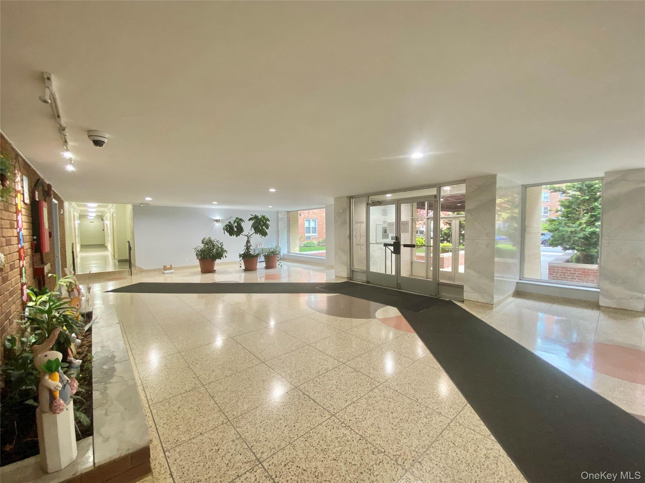 2 Sadore Lane, Unit 5Z photo 18