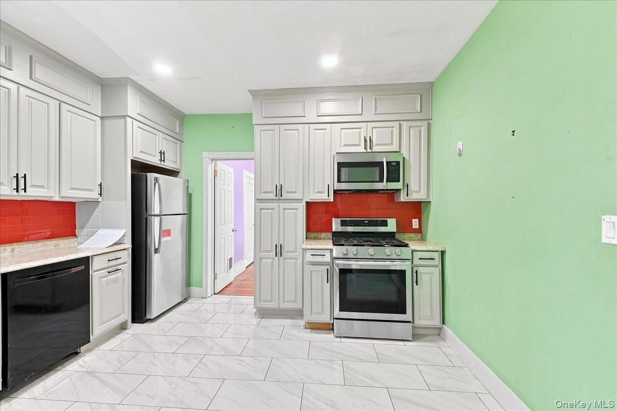 228 N 5th Avenue – For Sale photo 7