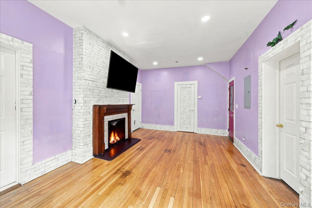 228 N 5th Avenue – For Sale photo 6