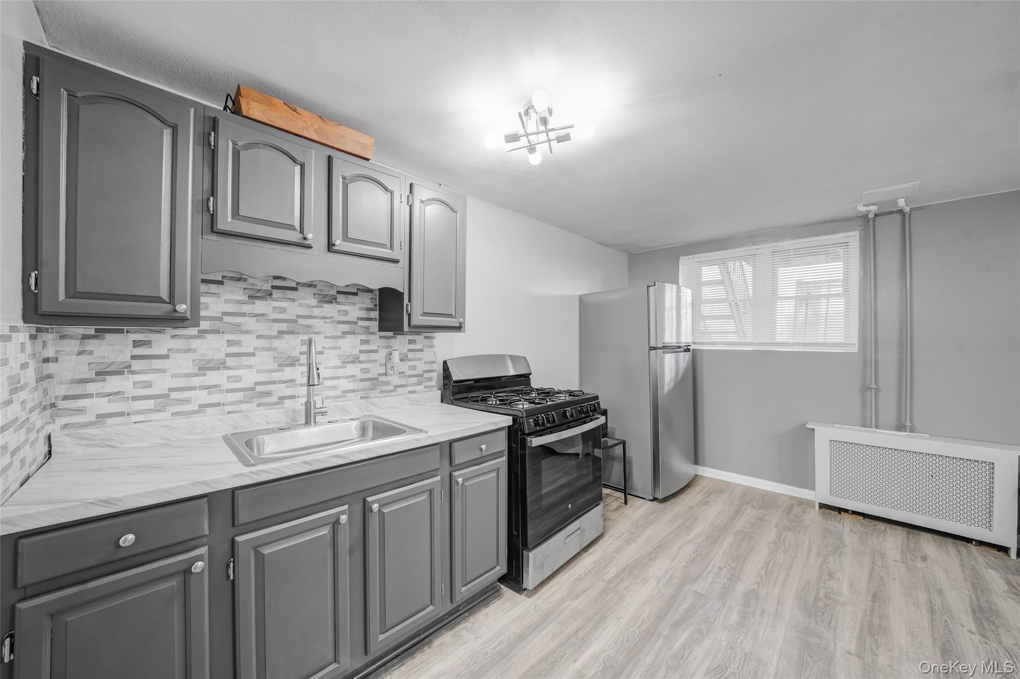 1318 East 58th Street, Unit 1 photo 6