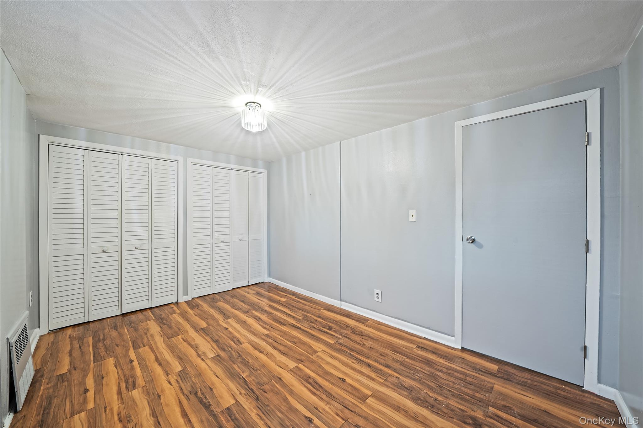1318 East 58th Street, Unit 1 photo 8