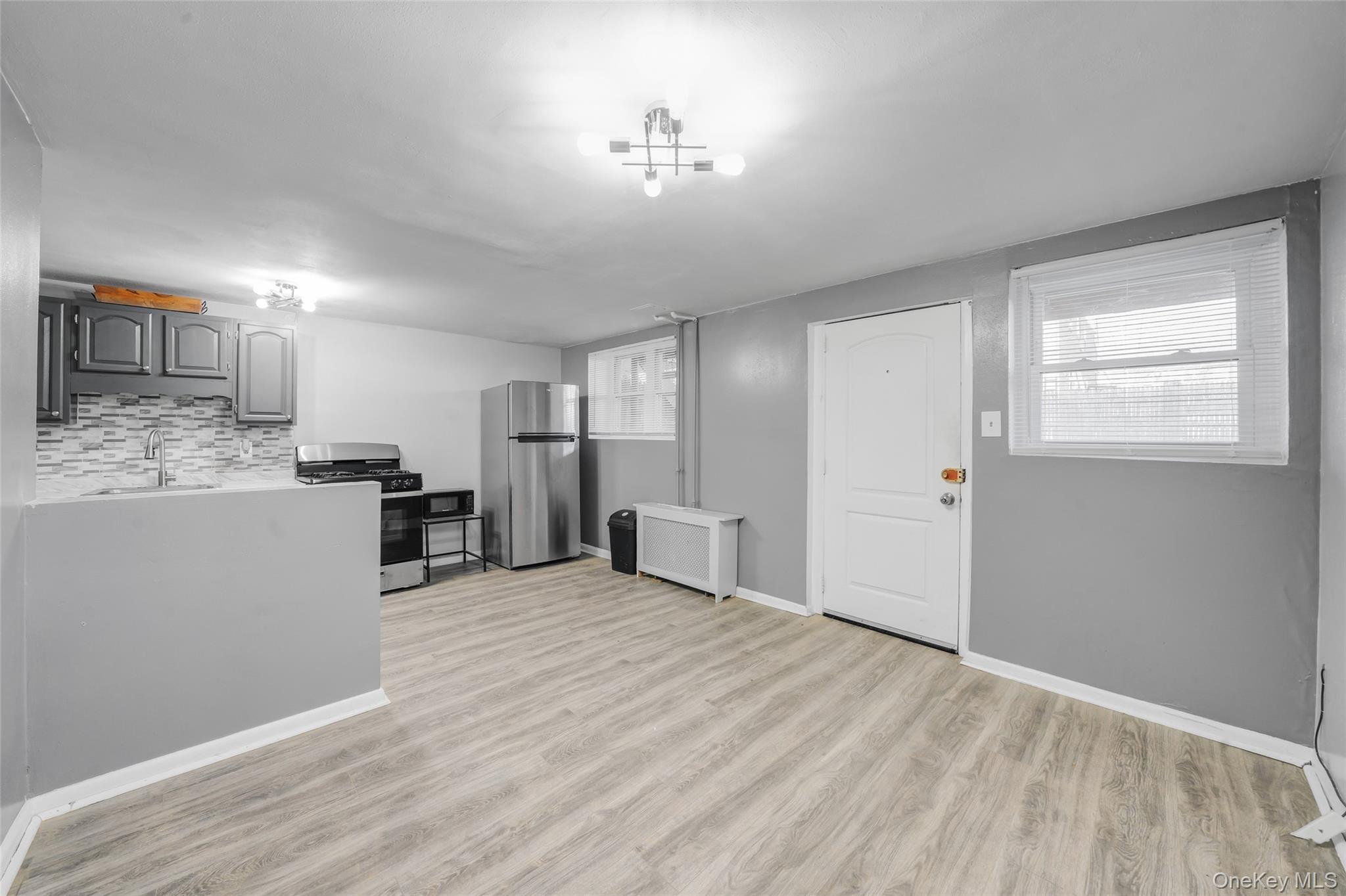 1318 East 58th Street, Unit 1 photo 4