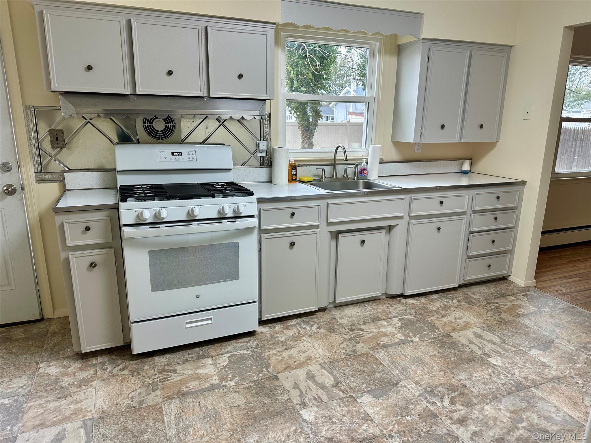 74 Clifton Place – For Rent photo 3