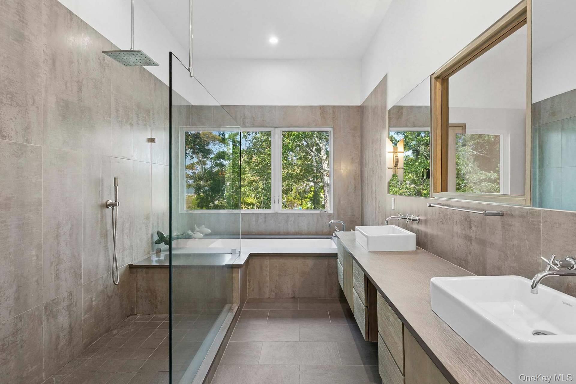 6 & 8 Russell Lane – For Rent photo 18