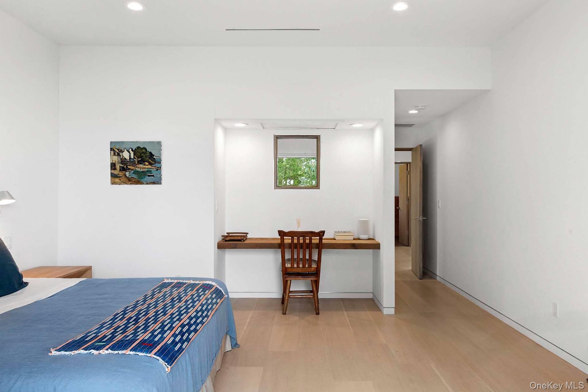 6 & 8 Russell Lane – For Rent photo 20