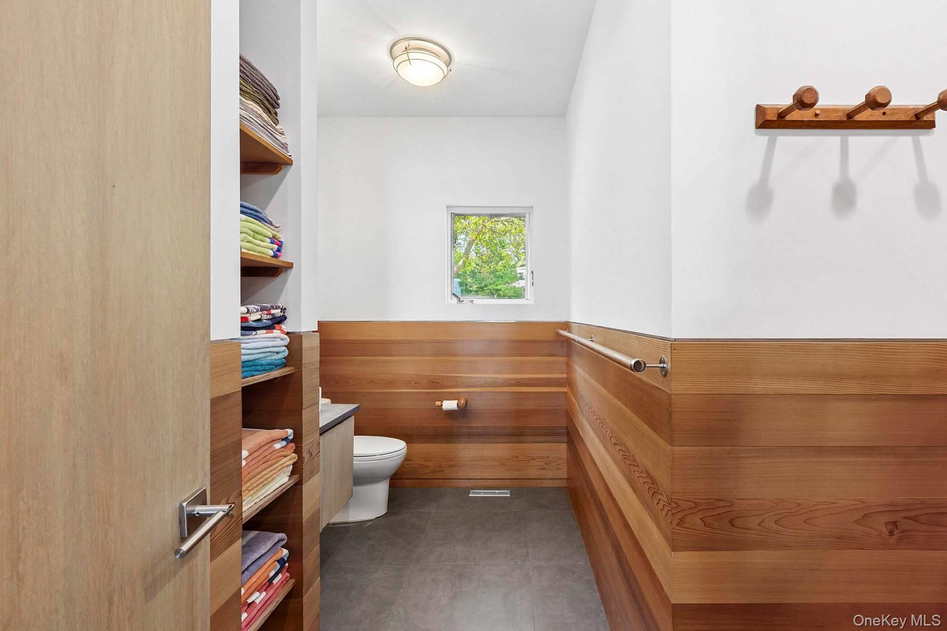 6 & 8 Russell Lane – For Rent photo 8