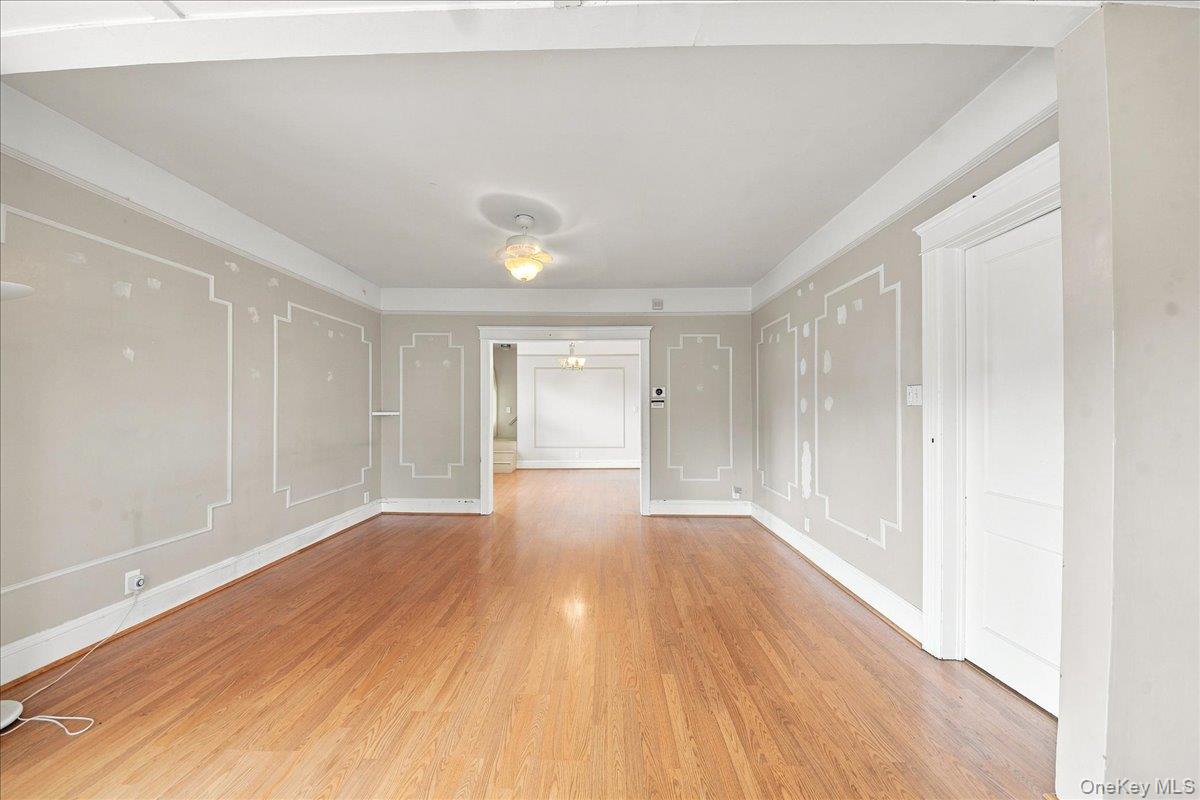 860 Hollywood Avenue – For Sale photo 4