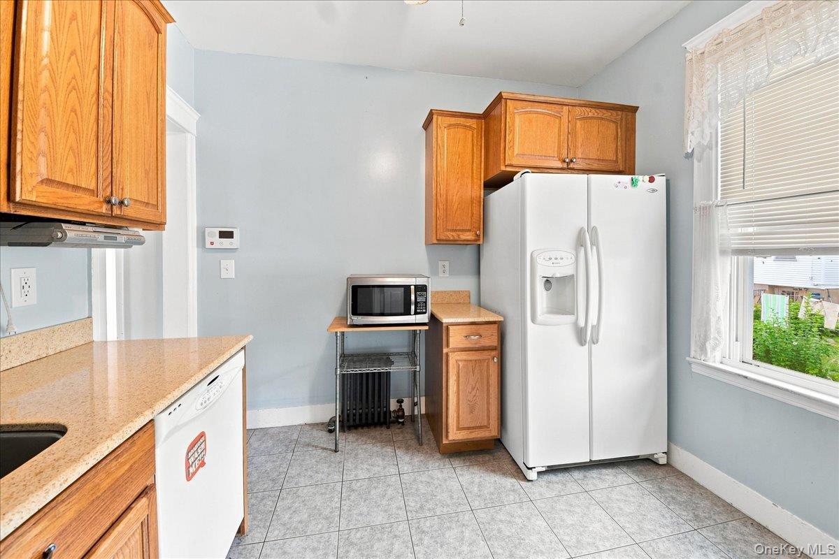 860 Hollywood Avenue – For Sale photo 17