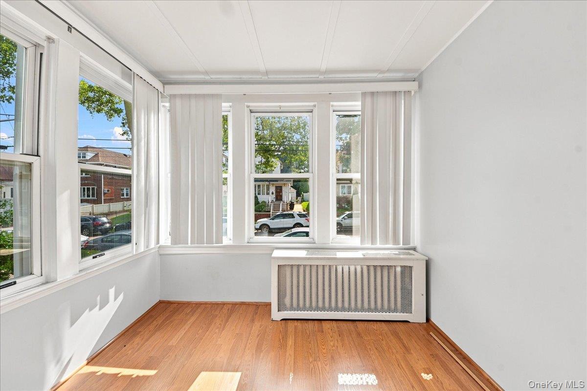 860 Hollywood Avenue – For Sale photo 8