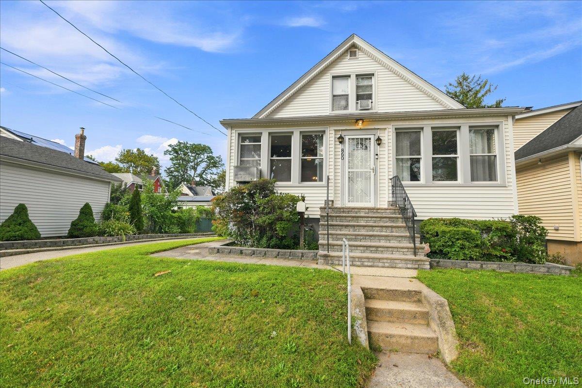 860 Hollywood Avenue – For Sale photo 3
