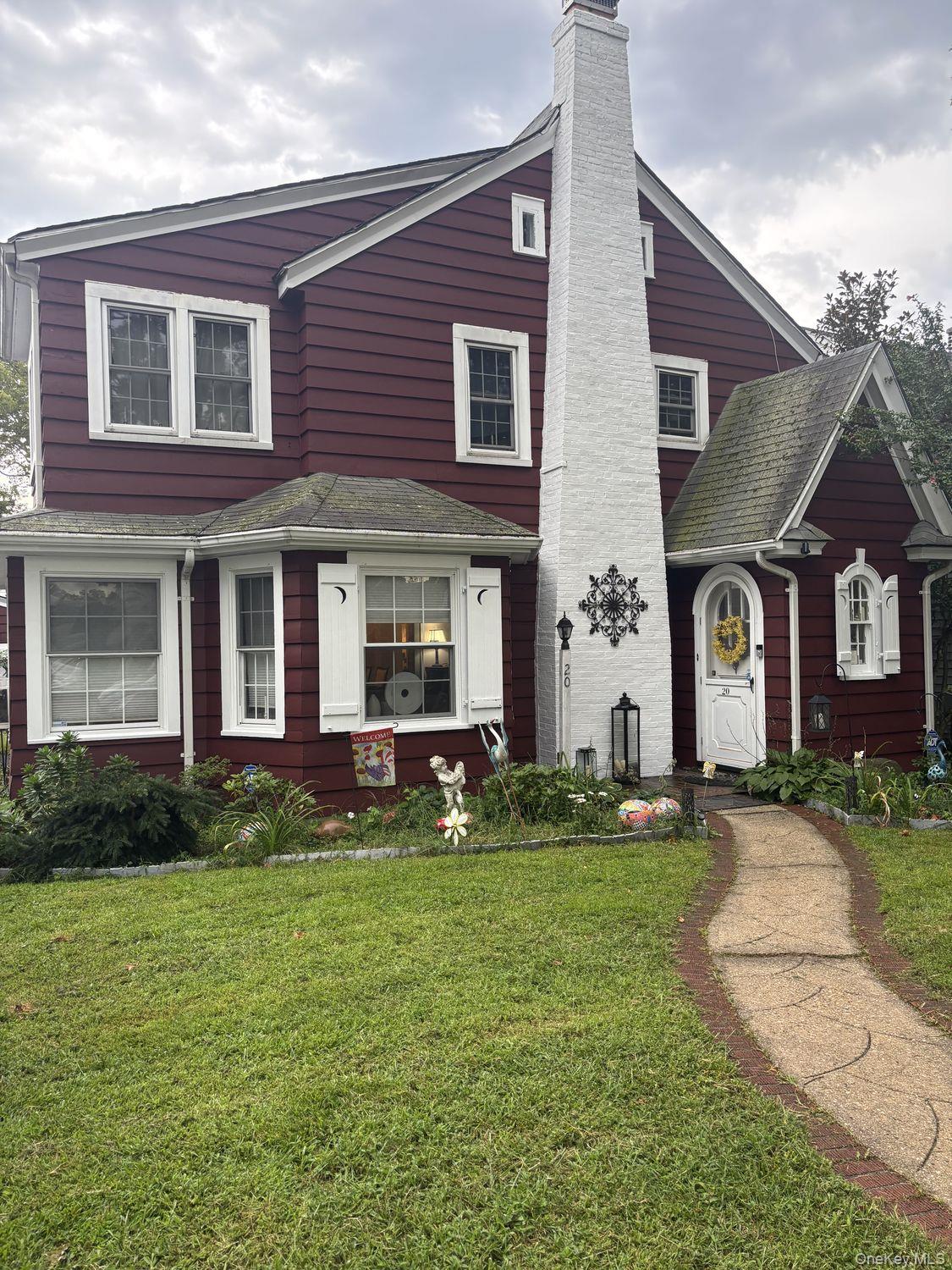 20 Huron Road – For Sale