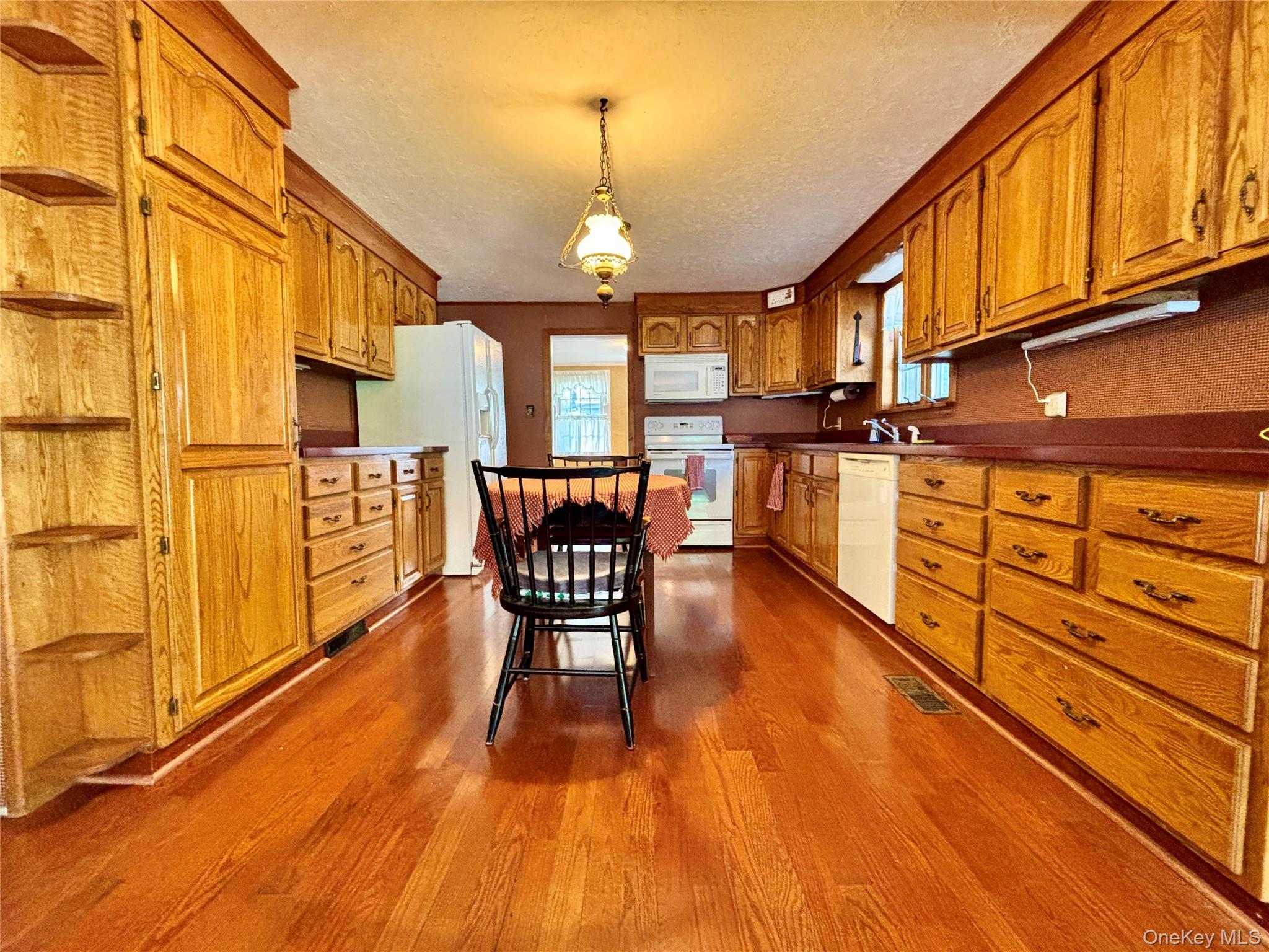 193 Main Street – For Sale photo 8