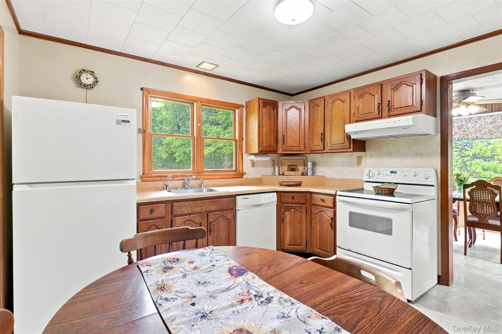 31 Red Barn Road – For Sale photo 15
