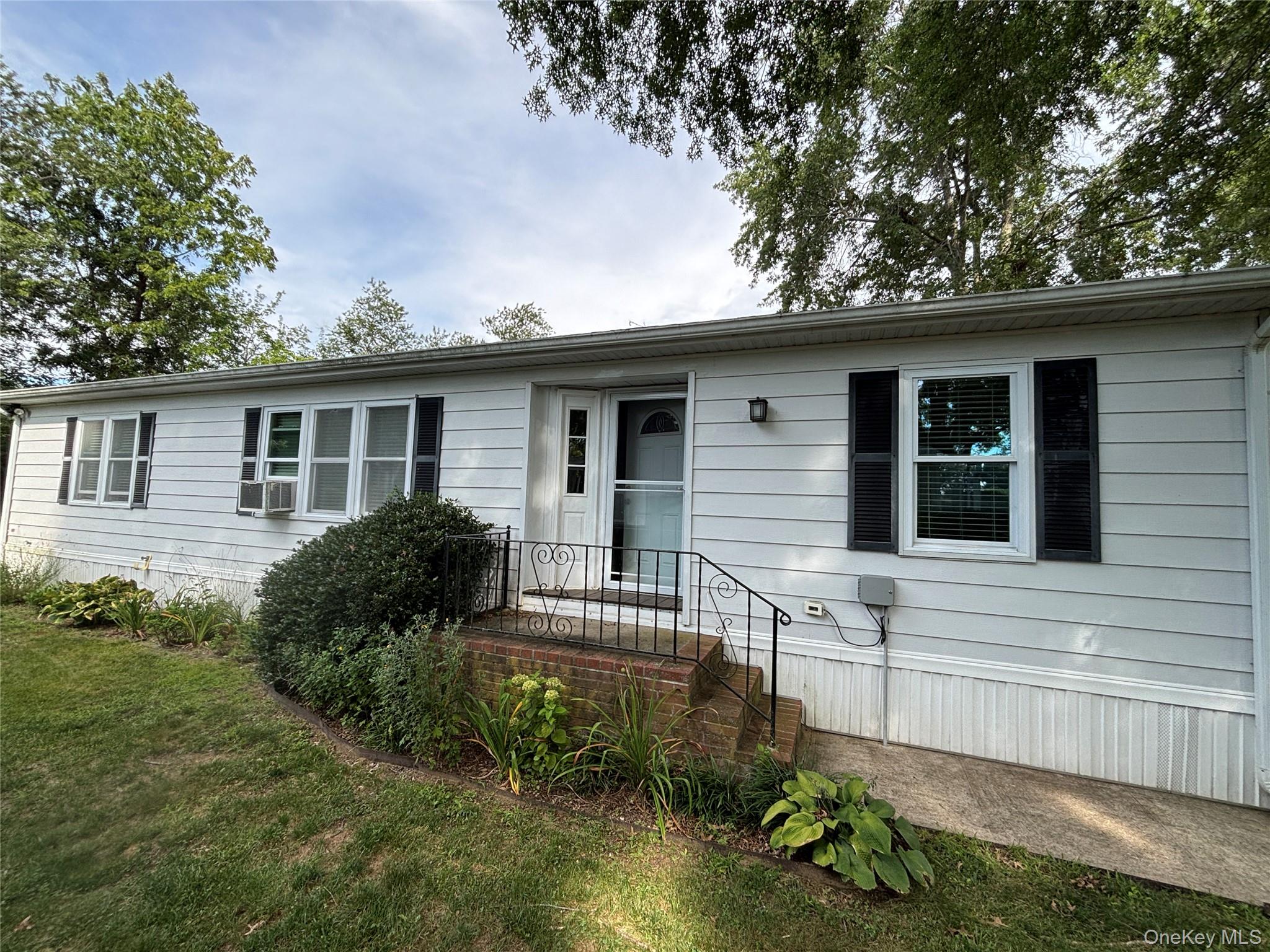 103 West Lane, Unit 12B Witt L