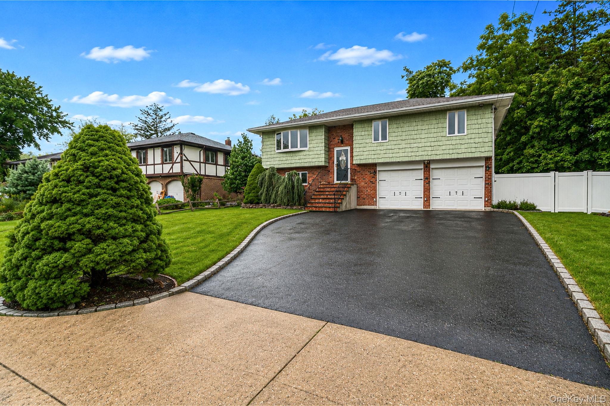 6 North Avenue – For Sale