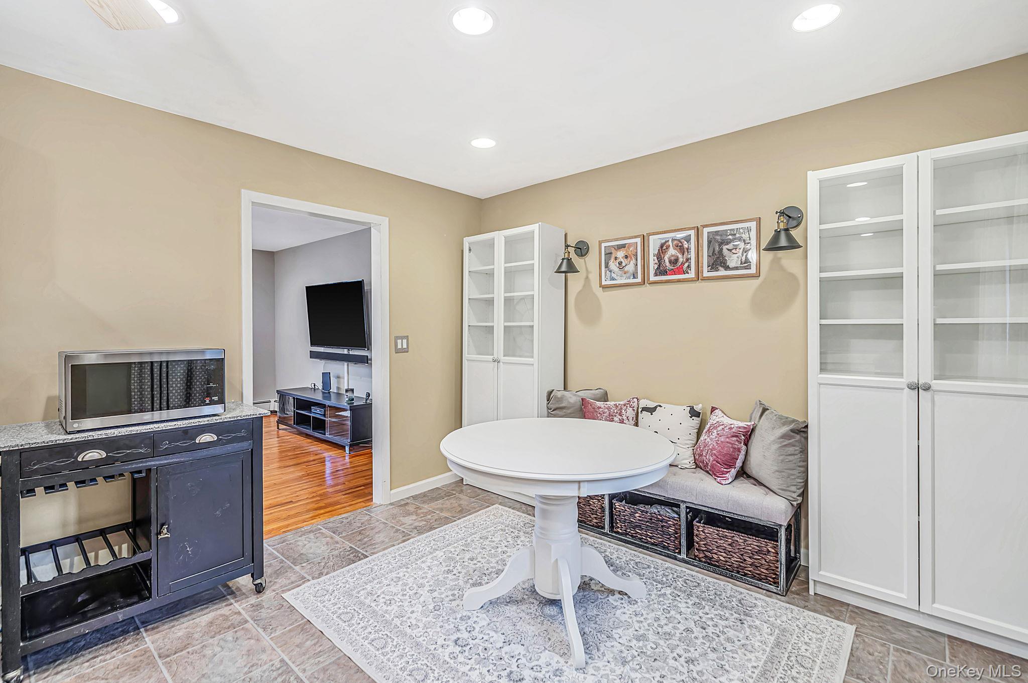 6 North Avenue – For Sale photo 15