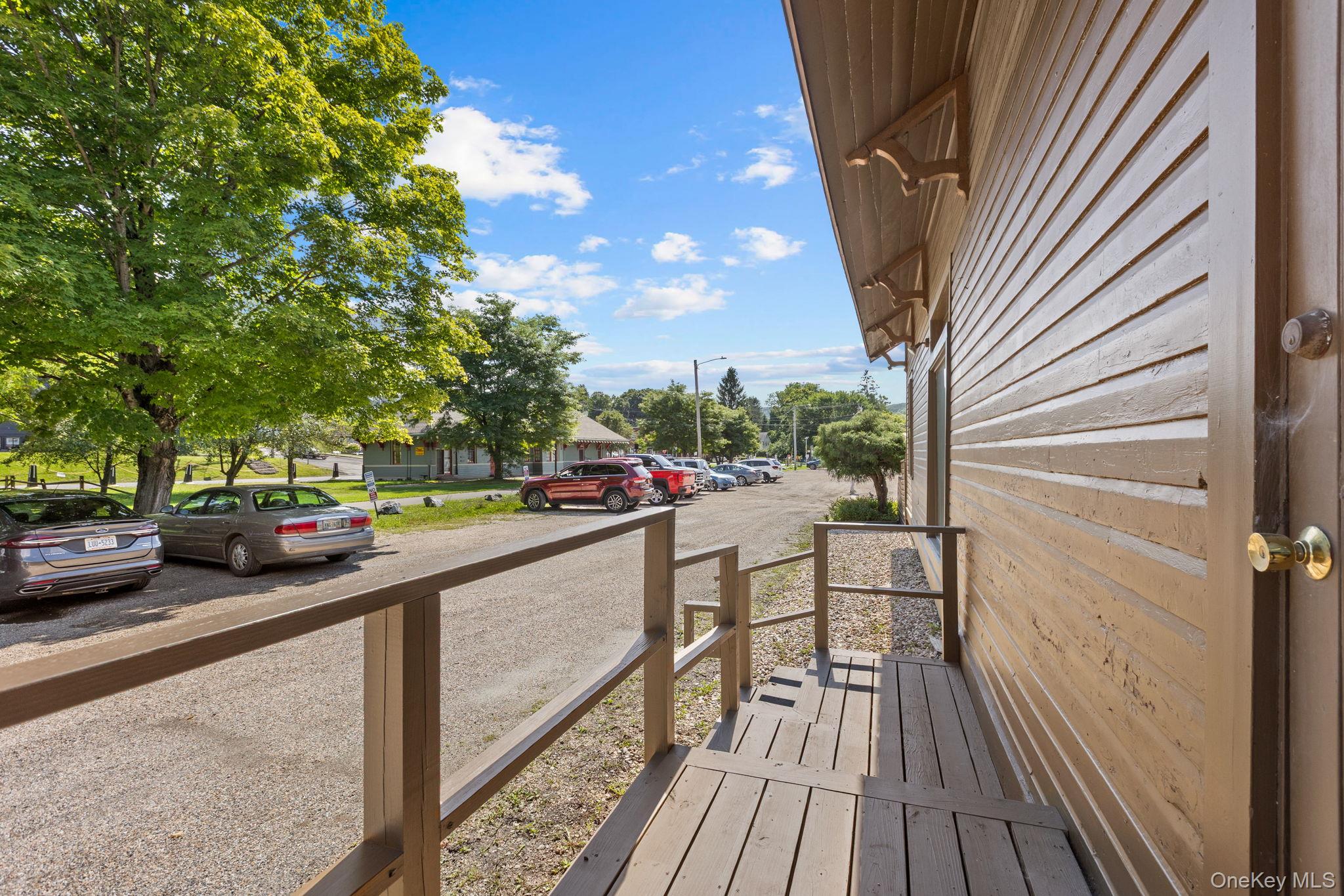 11 Railroad Plaza – For Sale photo 36