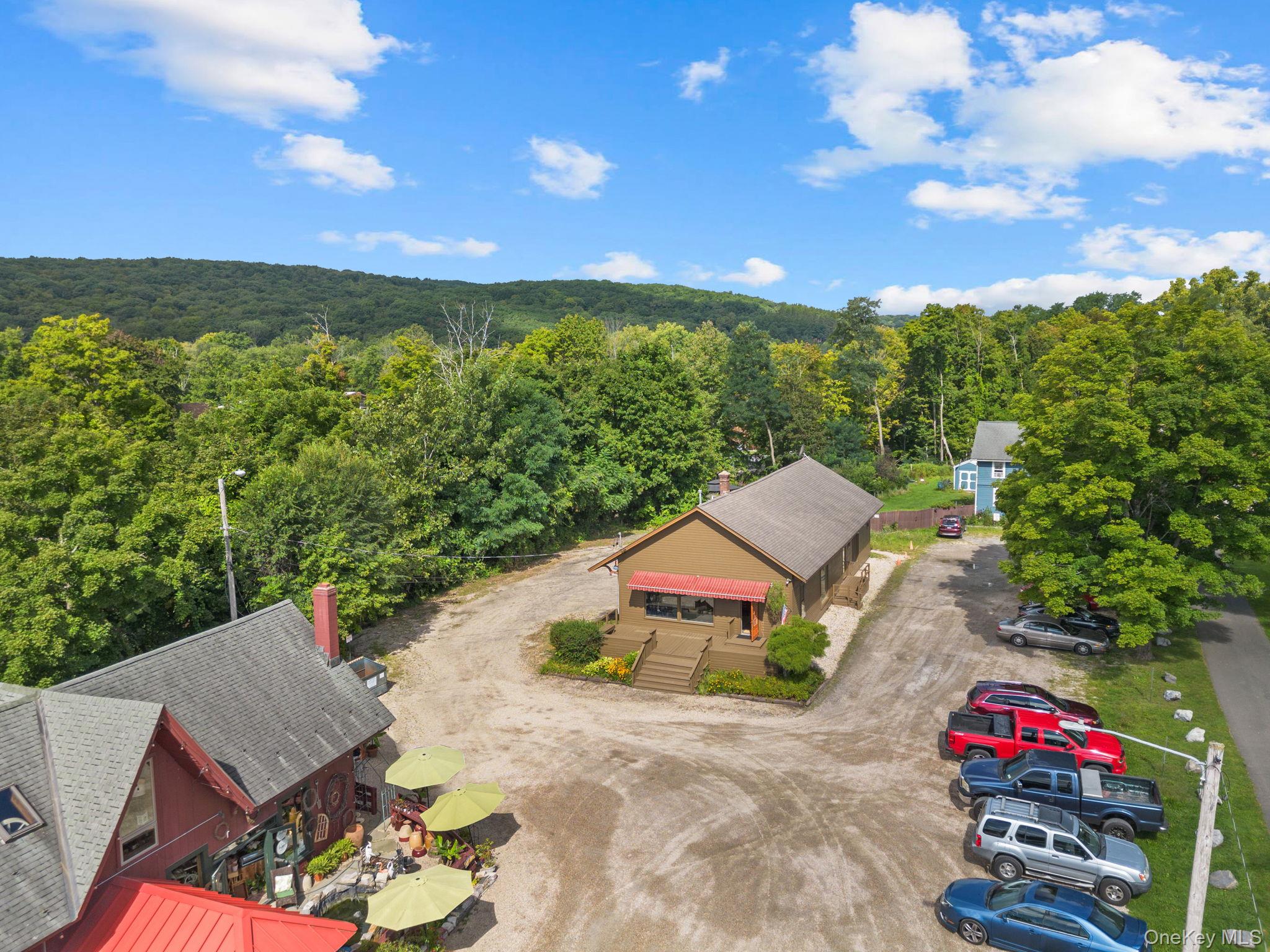 11 Railroad Plaza – For Sale photo 39