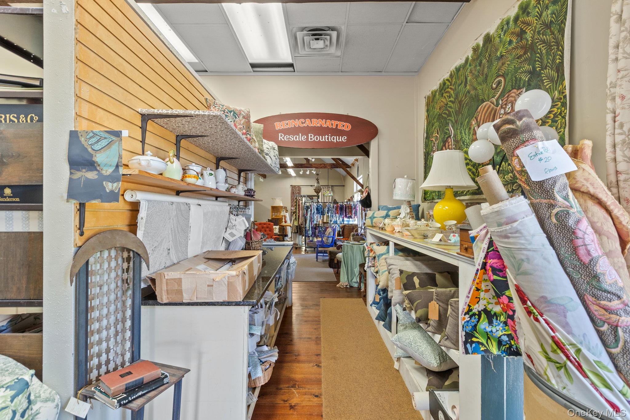 11 Railroad Plaza – For Sale photo 25
