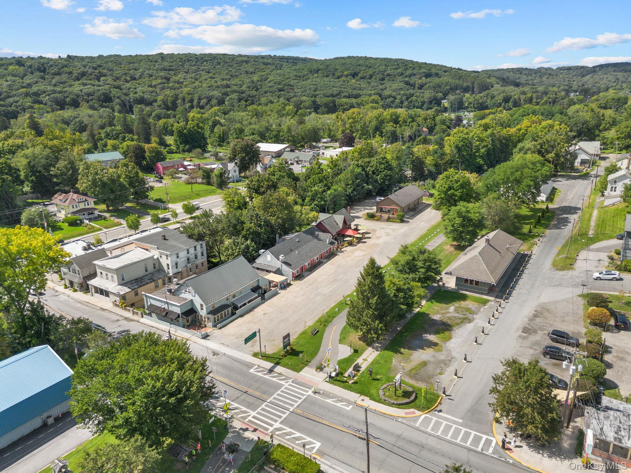 11 Railroad Plaza – For Sale photo 41