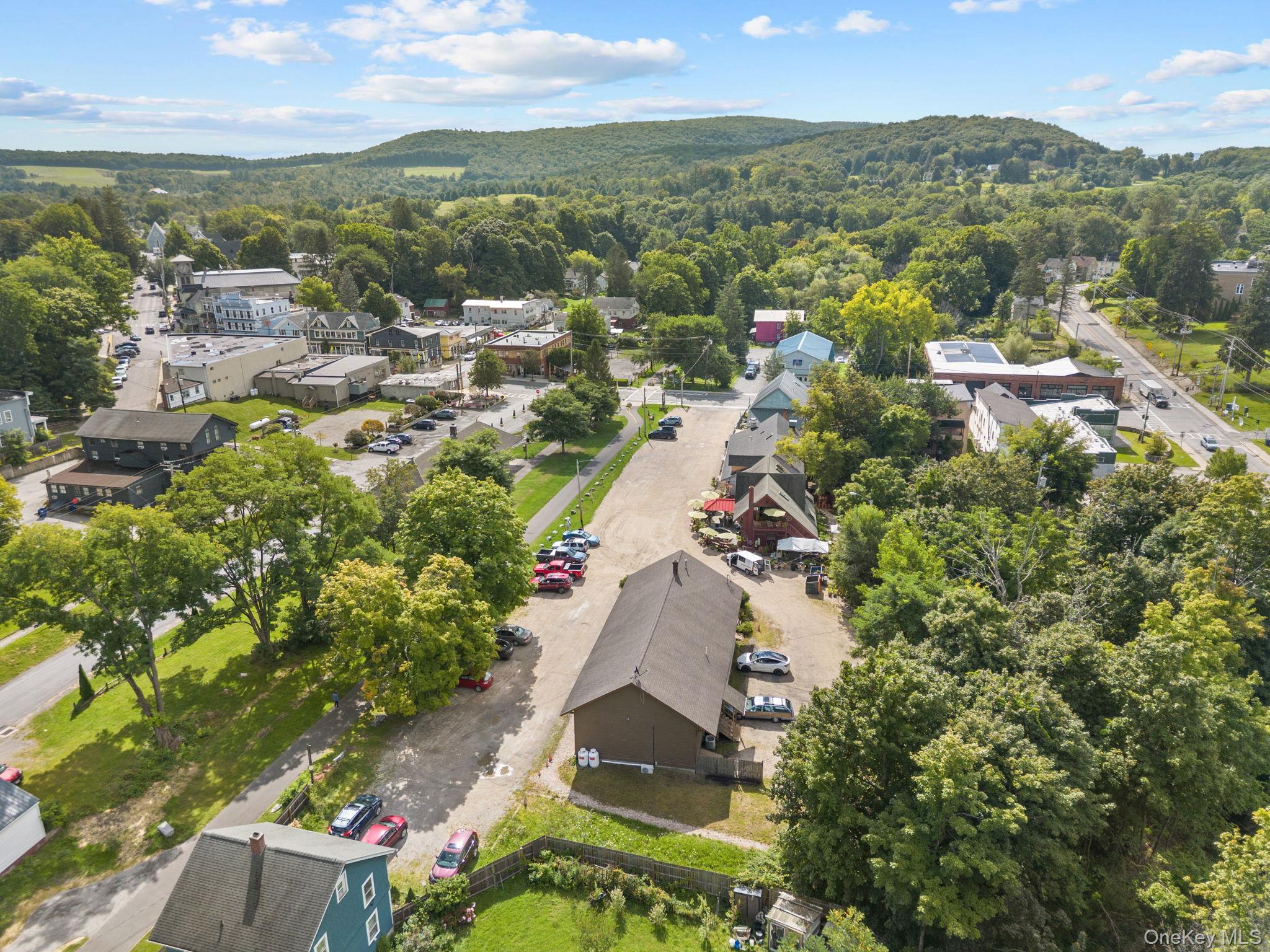 11 Railroad Plaza – For Sale photo 6