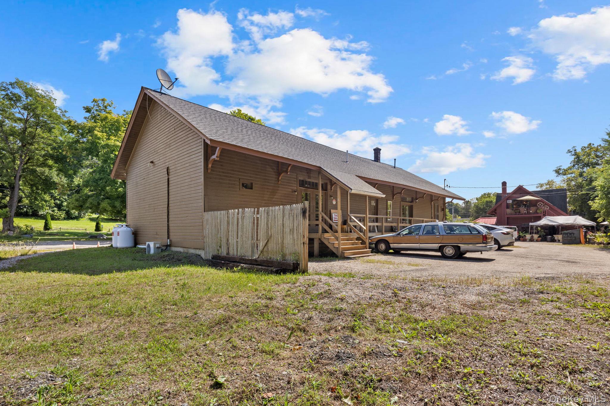 11 Railroad Plaza – For Sale photo 37