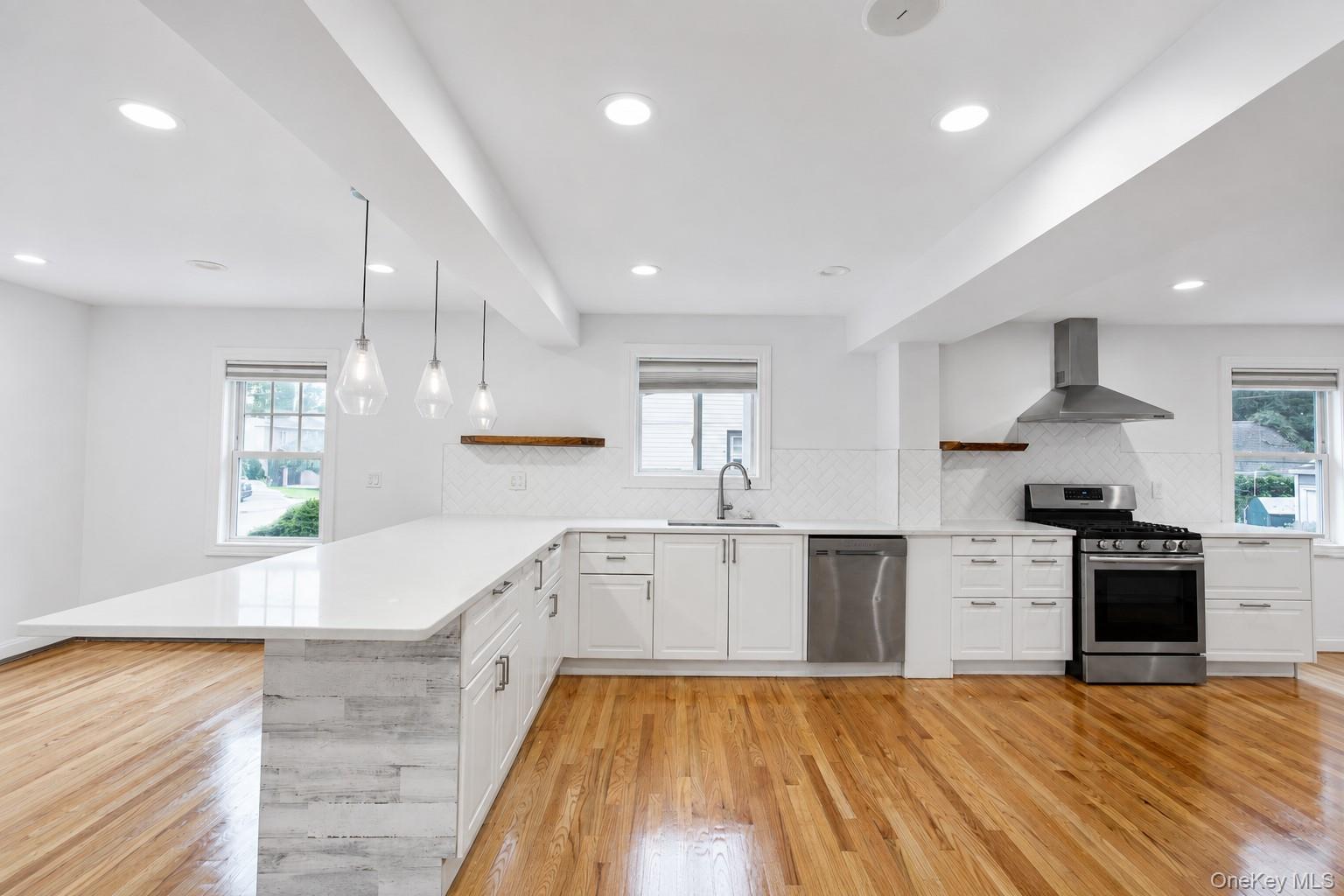 55 Centre Street – For Rent photo 6