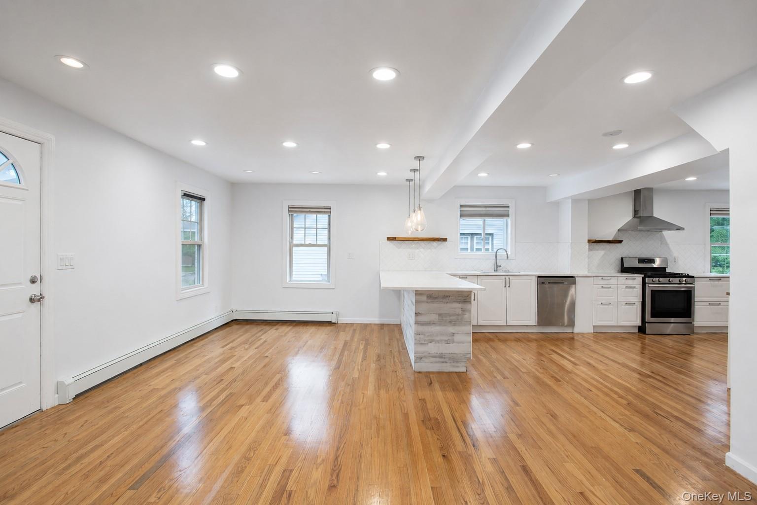 55 Centre Street – For Rent photo 4