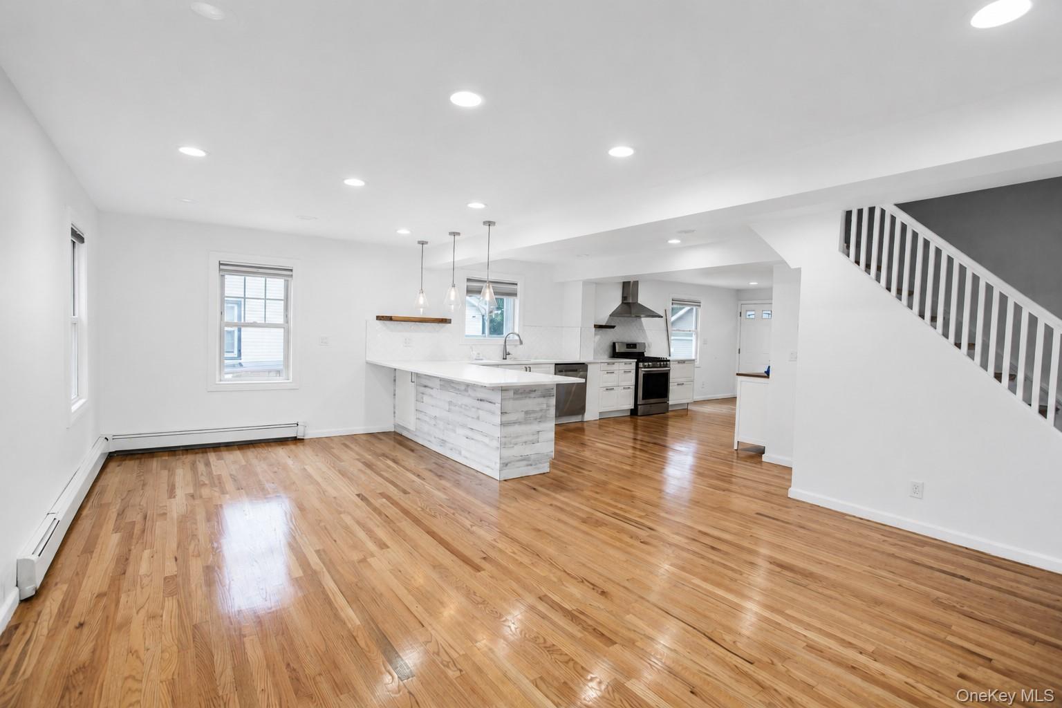 55 Centre Street – For Rent photo 3