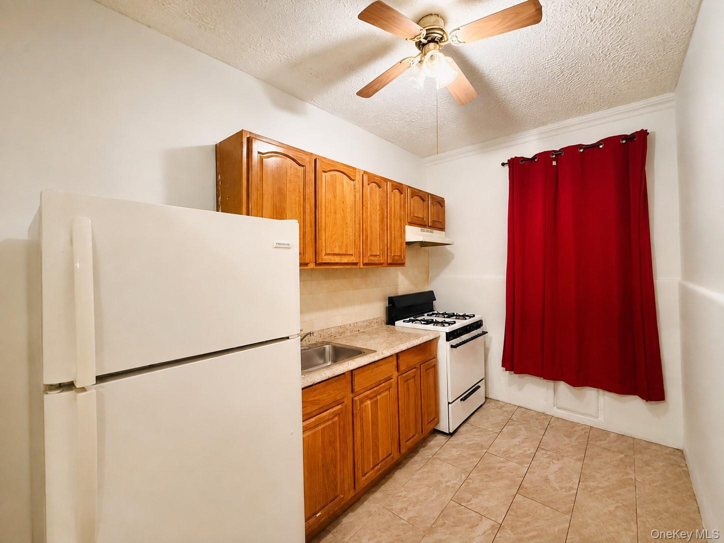 1171 Colgate Avenue – For Sale photo 11