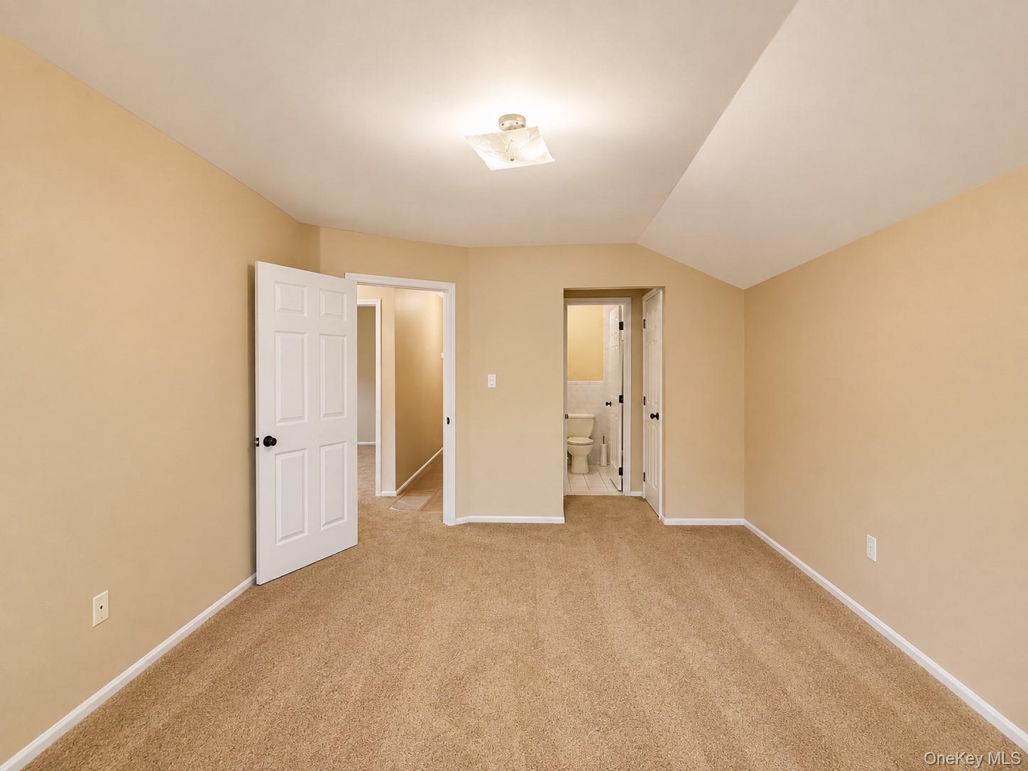 2357 Demeyer Street – For Sale photo 8