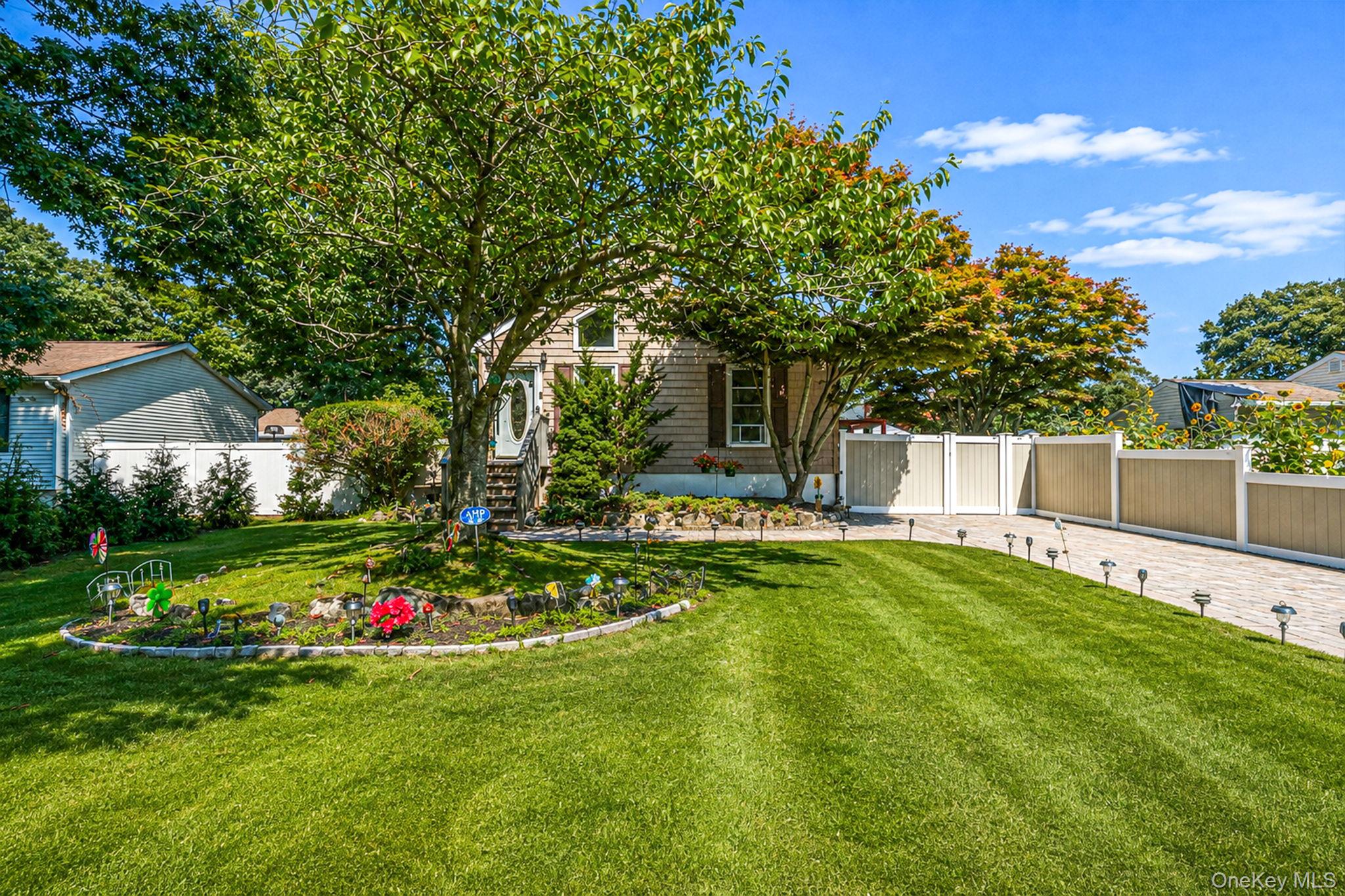 7 Wellwood Drive – For Sale photo 2