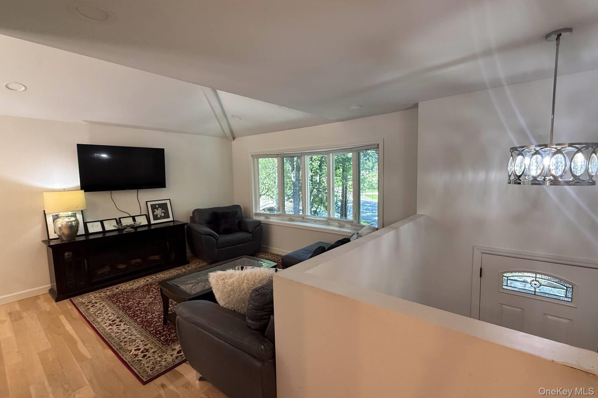 52 Walker Avenue – For Rent photo 3