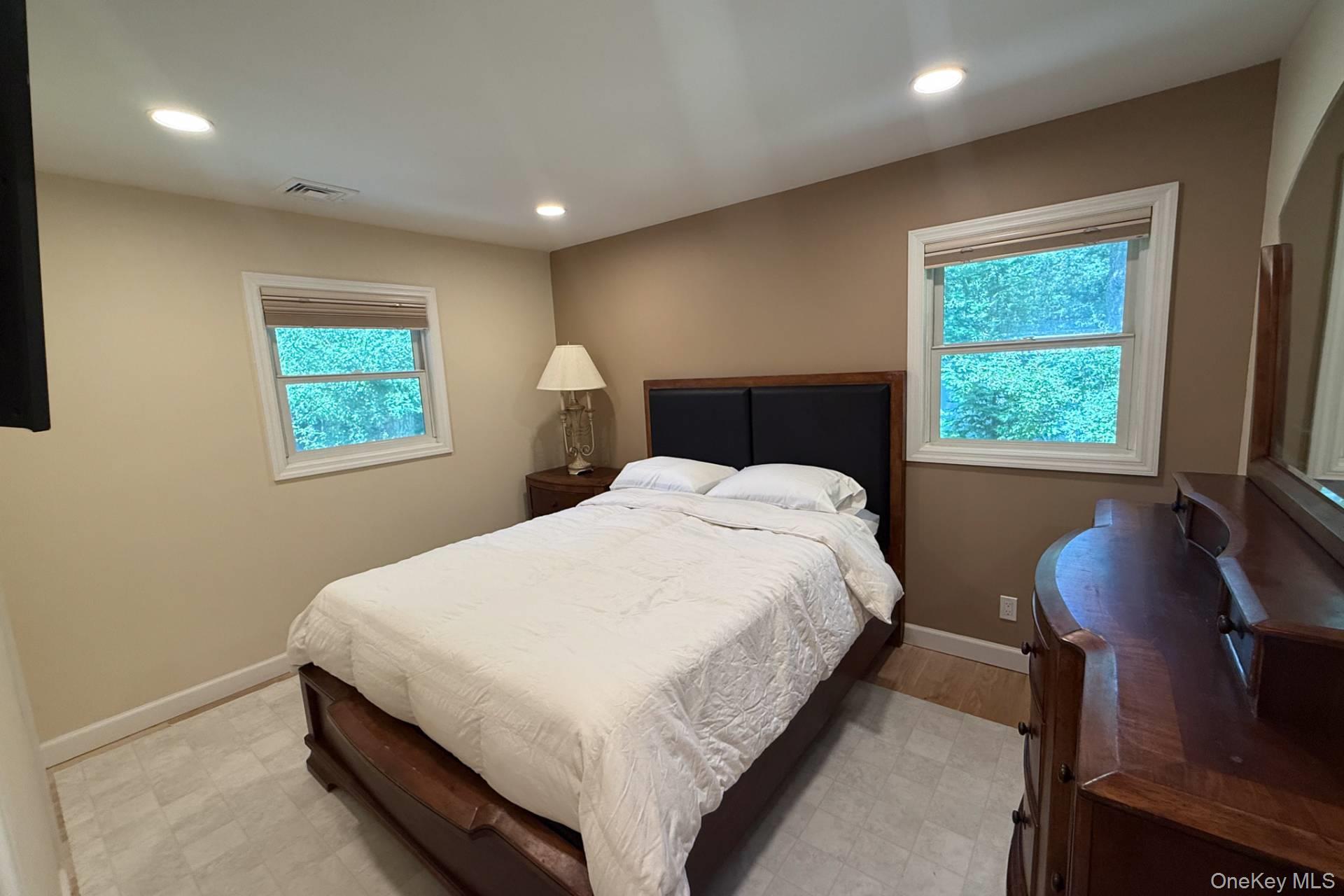 52 Walker Avenue – For Rent photo 9
