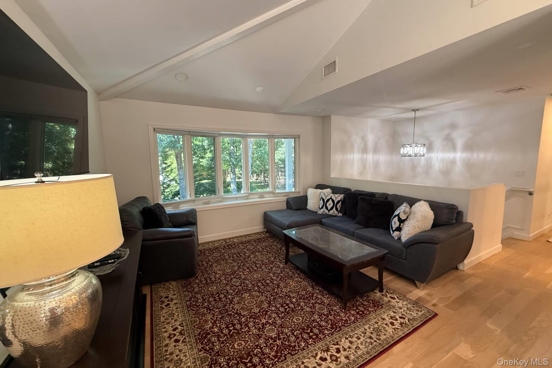 52 Walker Avenue – For Rent photo 2