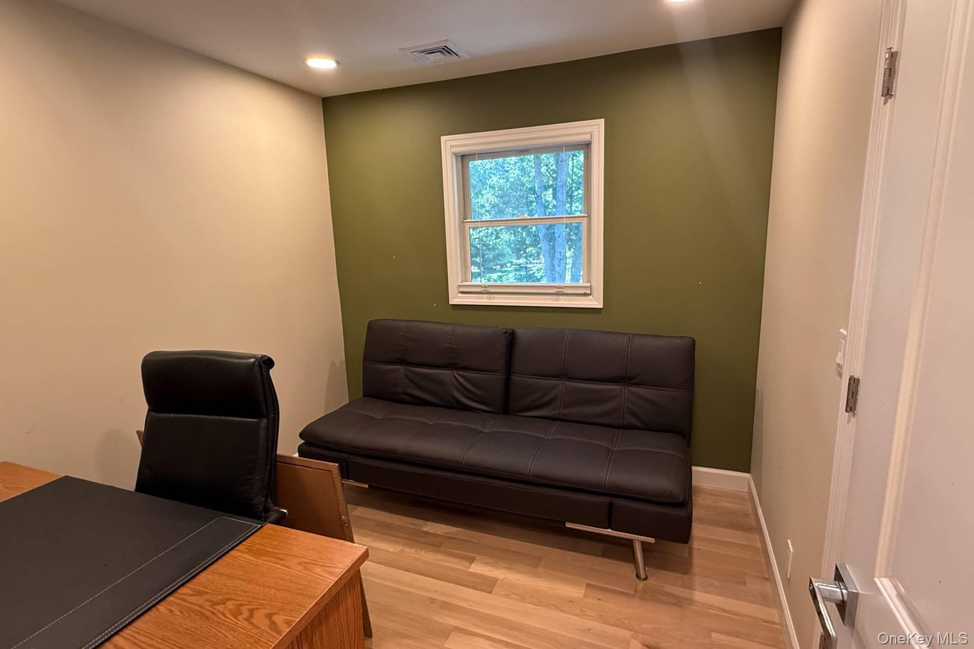52 Walker Avenue – For Rent photo 11