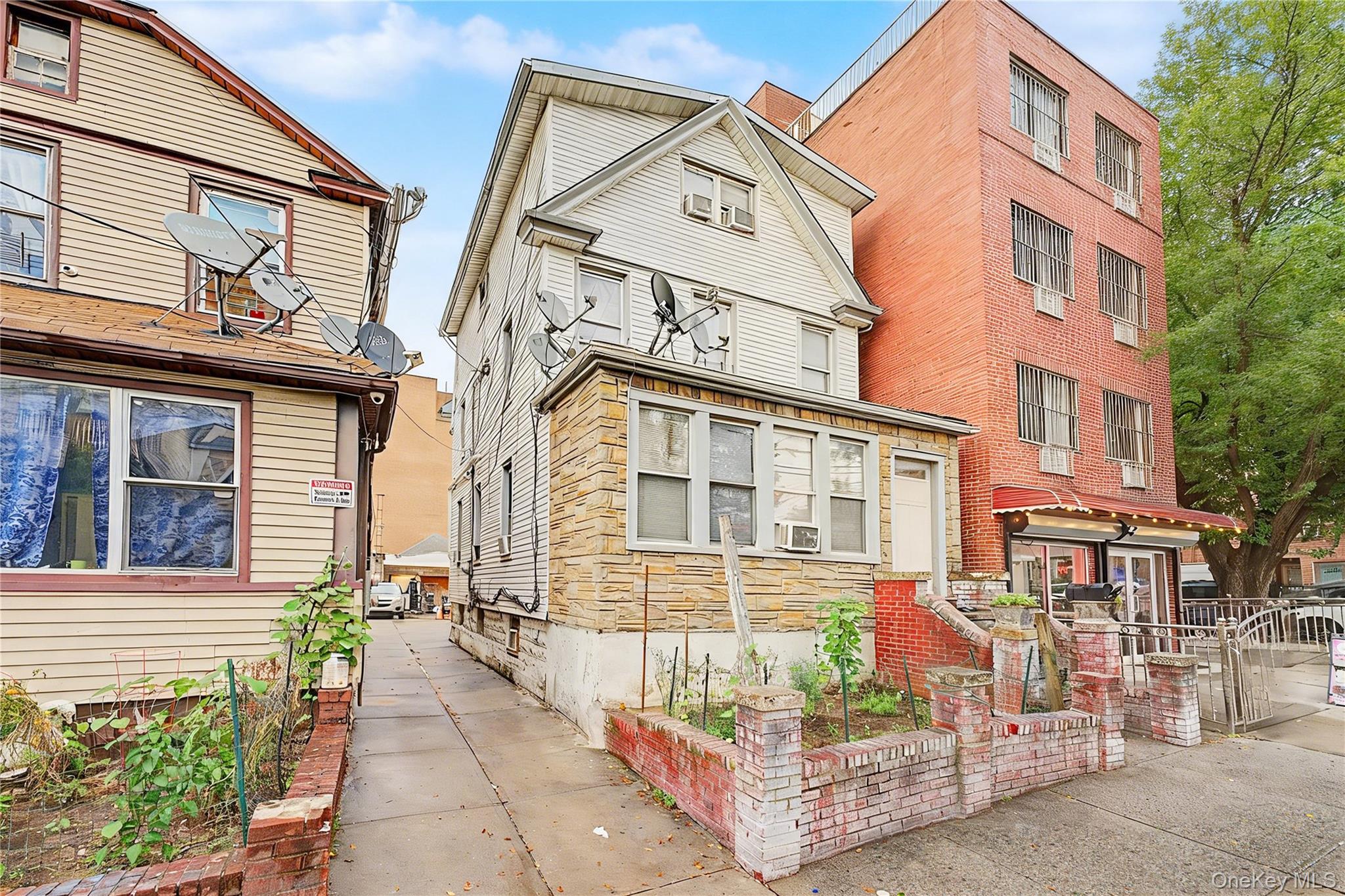 3727 111 Street – For Sale