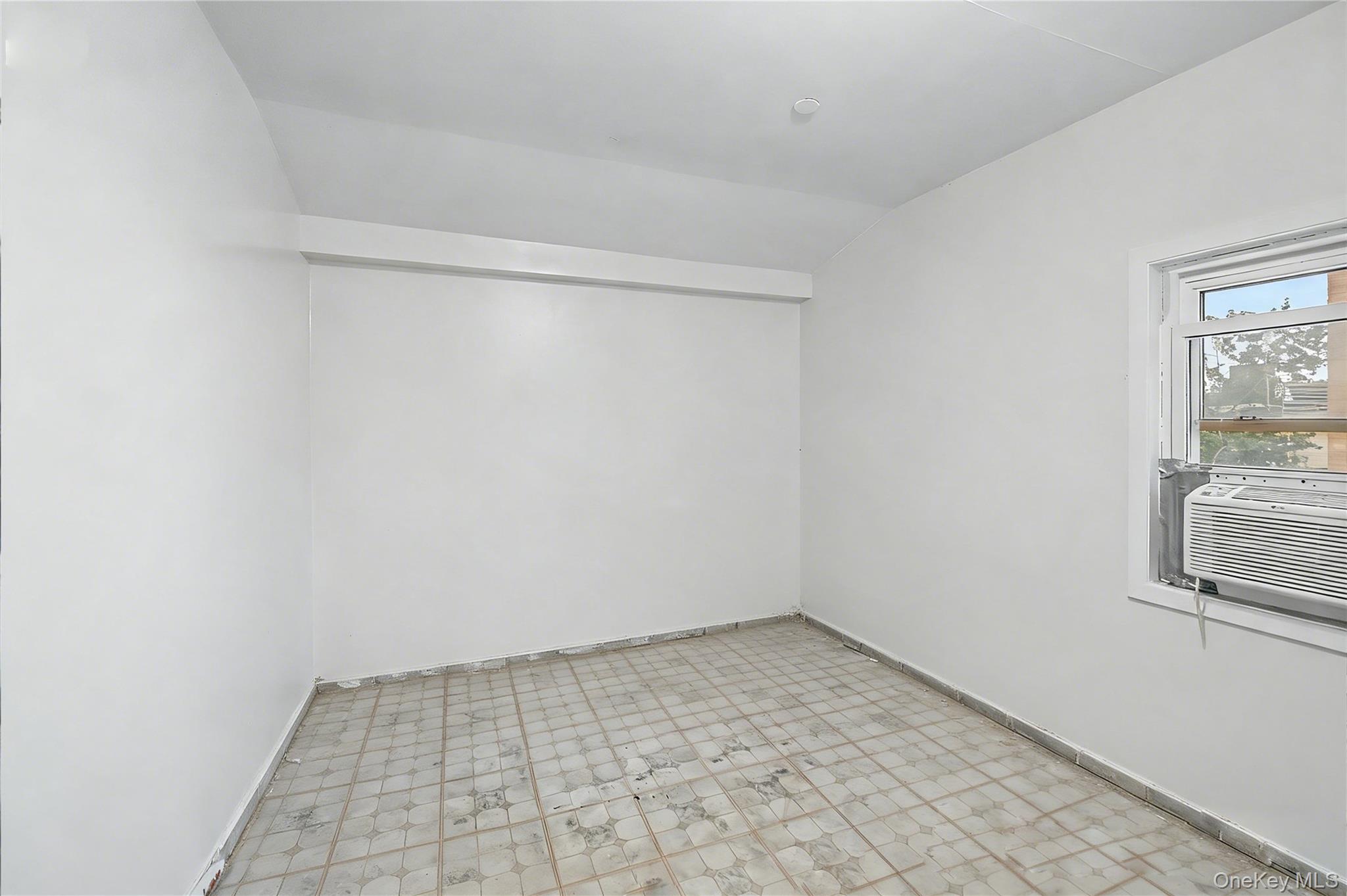 3727 111 Street – For Sale photo 16