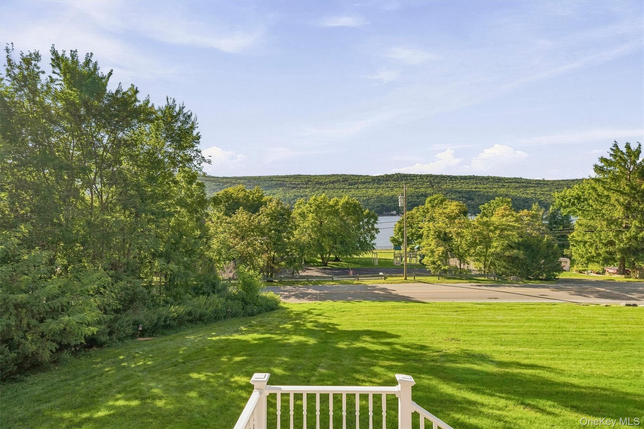 6 E Shore Road – For Sale photo 36