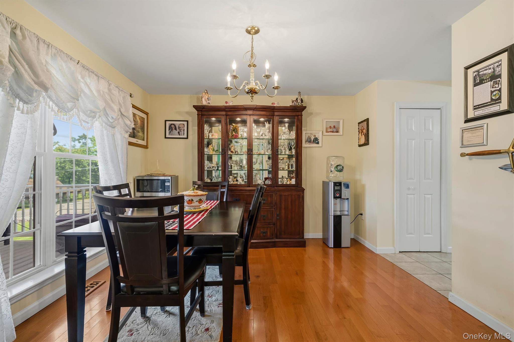 6 E Shore Road – For Sale photo 12