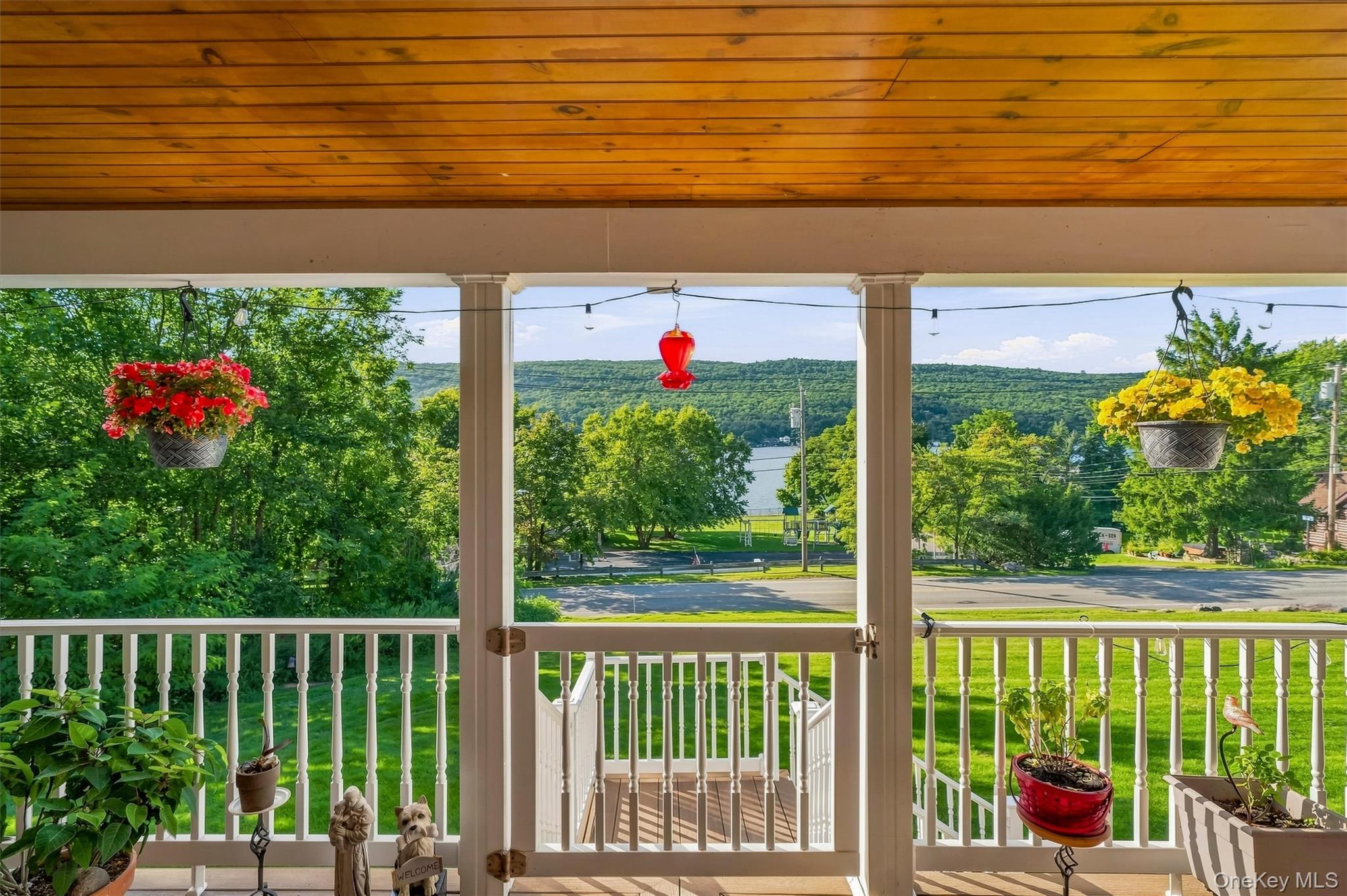 6 E Shore Road – For Sale photo 5