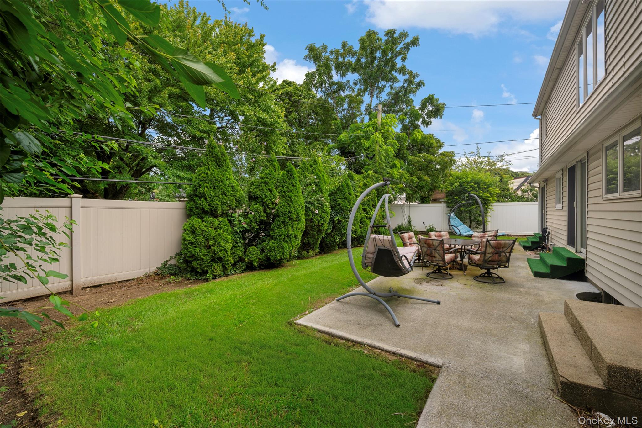 868 Spring Avenue – For Sale photo 5