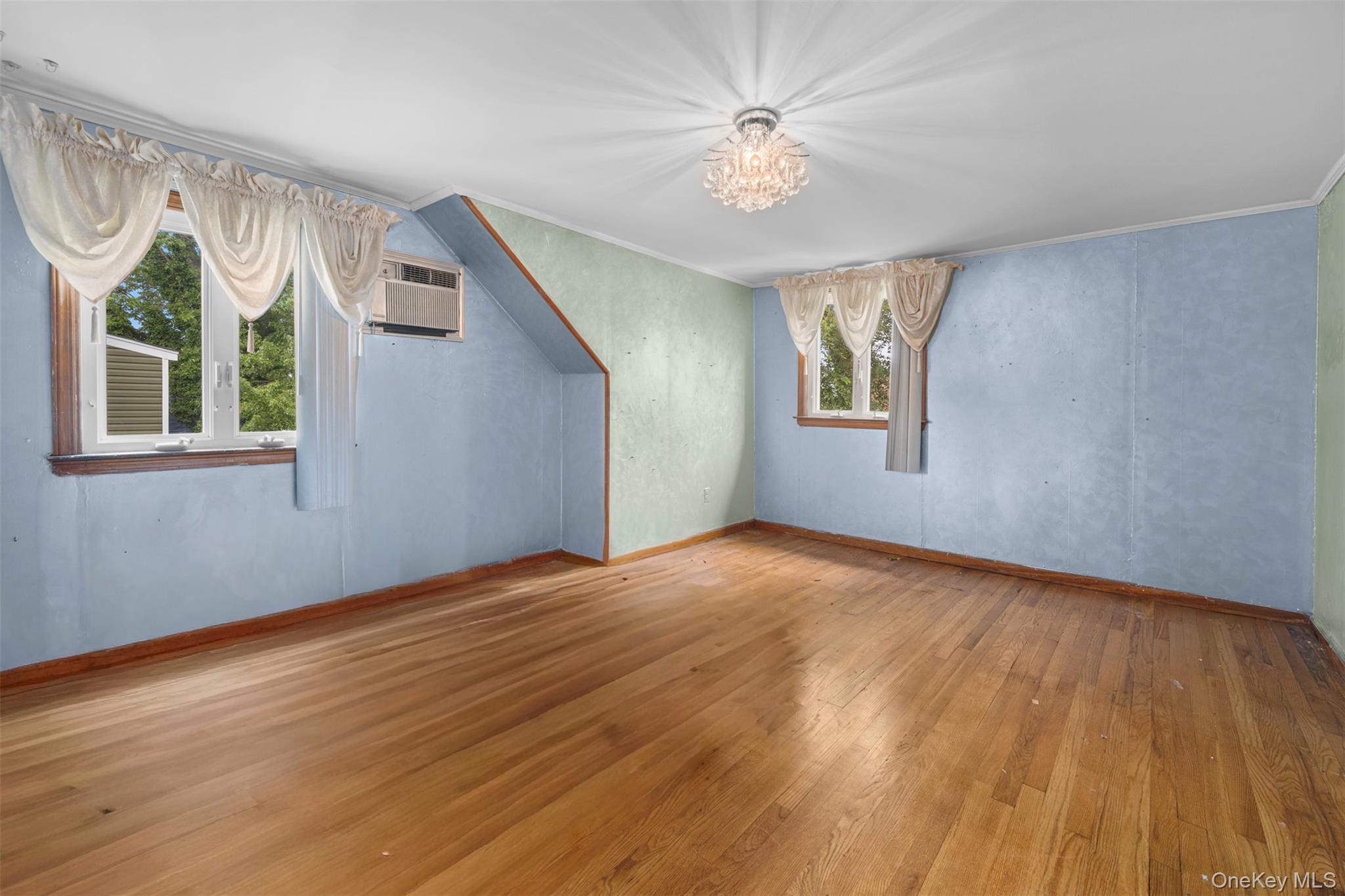 868 Spring Avenue – For Sale photo 35
