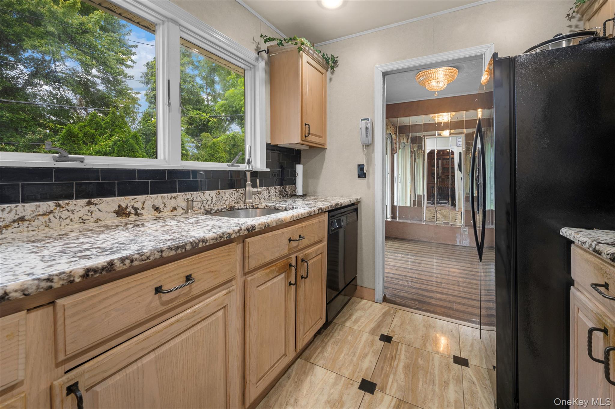 868 Spring Avenue – For Sale photo 16