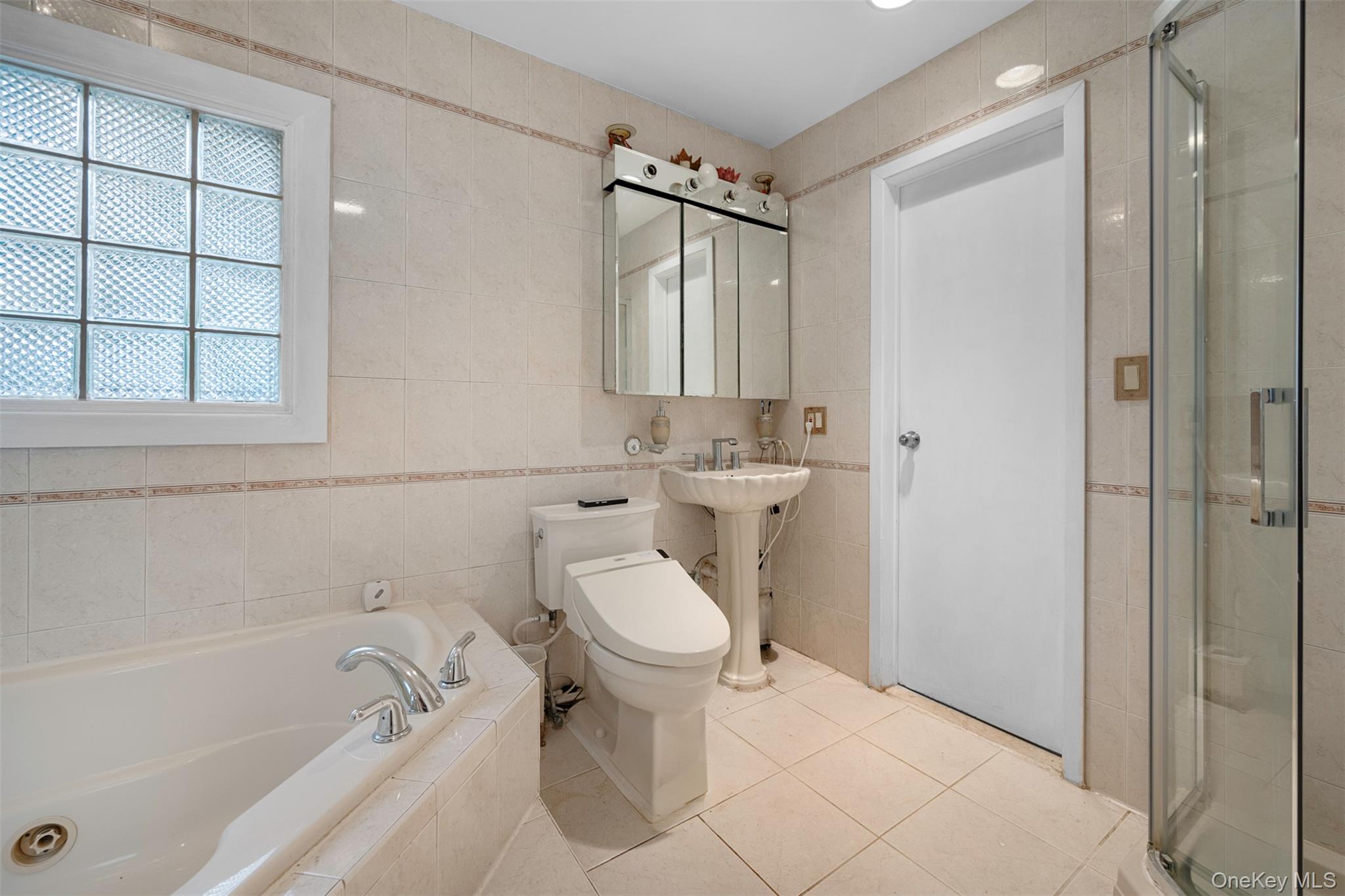 868 Spring Avenue – For Sale photo 28