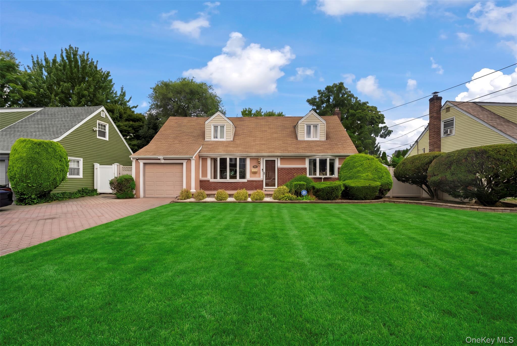 868 Spring Avenue – For Sale