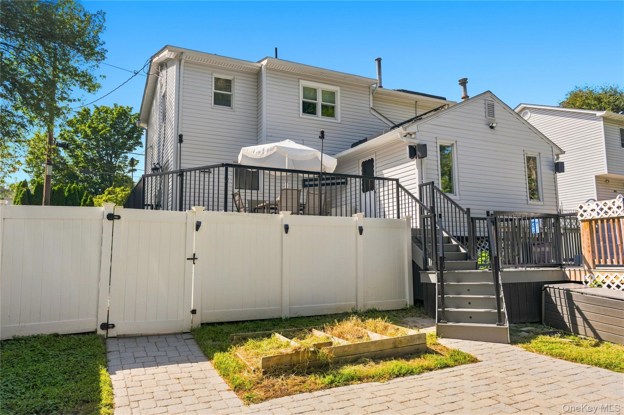 8 Loran Court – For Sale photo 33